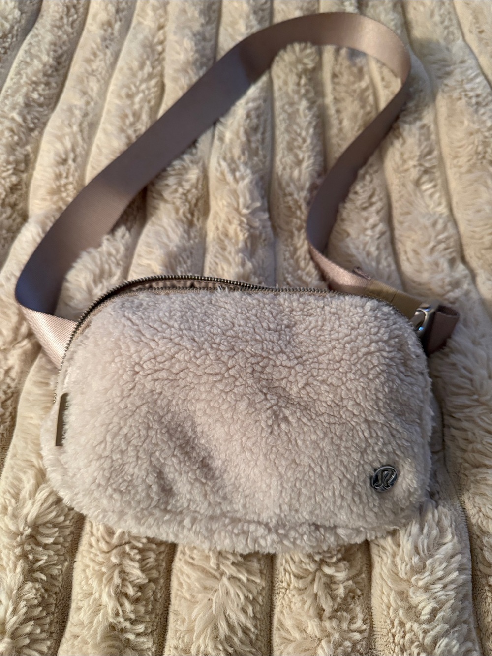 NWOT-lululemon athletica Cream Sherpa Crossbody Bag